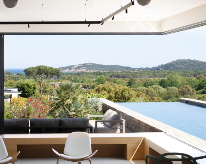 Domaine privé – Pinarello, Villa de 5 chambres, vue mer, piscine à débordement, proche plage