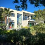 Pinarello, Contemporary 5-Bedroom Villa with Pool and Sea View, Nestled in the Heart of the Maquis