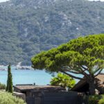 Santa Giulia – Walking distance to the beach – Villa 4 bedrooms – Sea view
