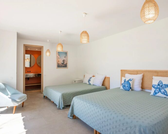Cala Rossa beach, 6 rooms, pool, right on the water, RL351 Alzu di Cala Rossa