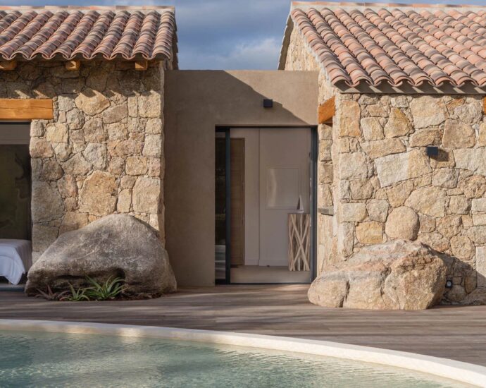 Sainte-Lucie de Porto-Vecchio, Cirendinu, Villa type bergerie, 4 chambres, piscine, proche plage