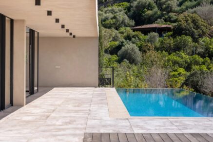 Porticcio, sea-view villa, new development, private estate, 3 bedrooms, swimming pool, close to the beach