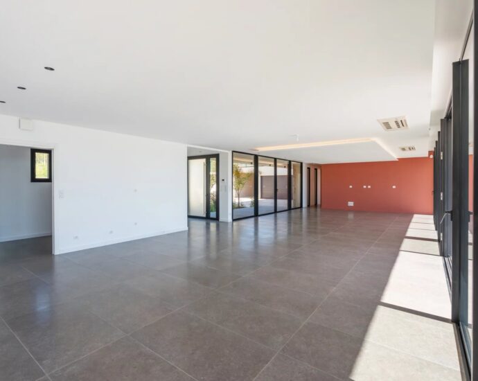 Porticcio, Sea view villa, new development, private estate, 3 bedrooms, swimming pool, close to the beach