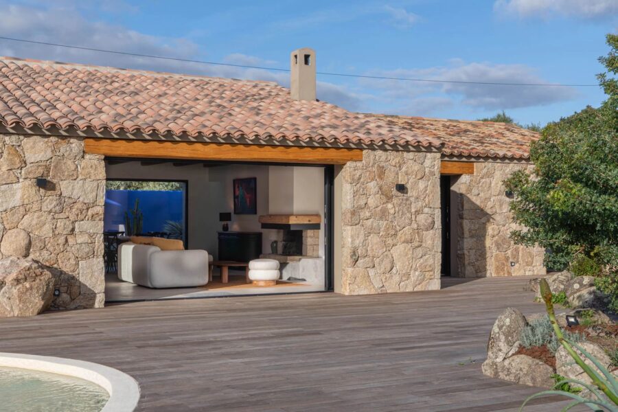 Sainte-Lucie de Porto-Vecchio, Cirendinu, Villa type bergerie, 4 chambres, piscine, proche plage