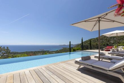 Porto-Vecchio, Palombaggia, Villa vue mer panoramique, 6 chambres, piscine chauffée, plage à pied