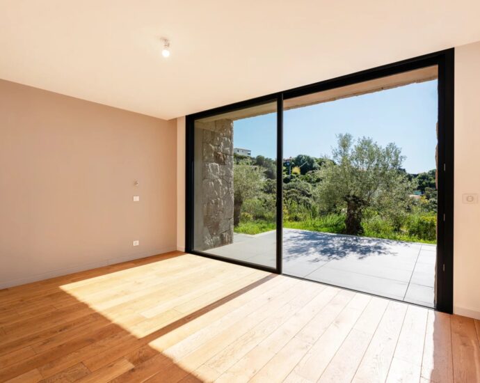 Porticcio, Sea view villa, new development, private estate, 3 bedrooms, swimming pool, close to the beach