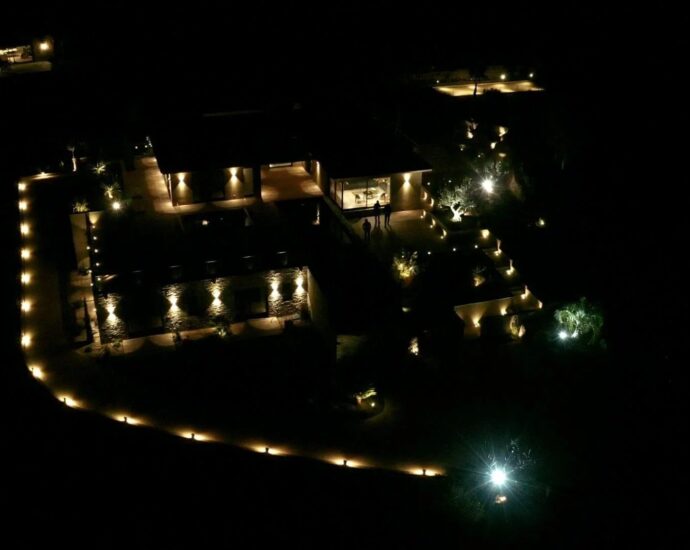 Pinarello, 5 Bedroom Villa, Infinity pool, sea View,  close to the beach