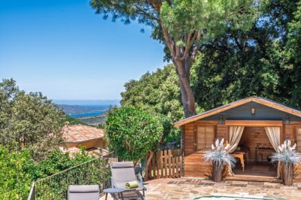 Exlusivité, Région de Saint-Florent, Poggio d’Oletta, villa 4 chambres, piscine, jacuzzi, vue dégagée mer et montagnes, proche plage