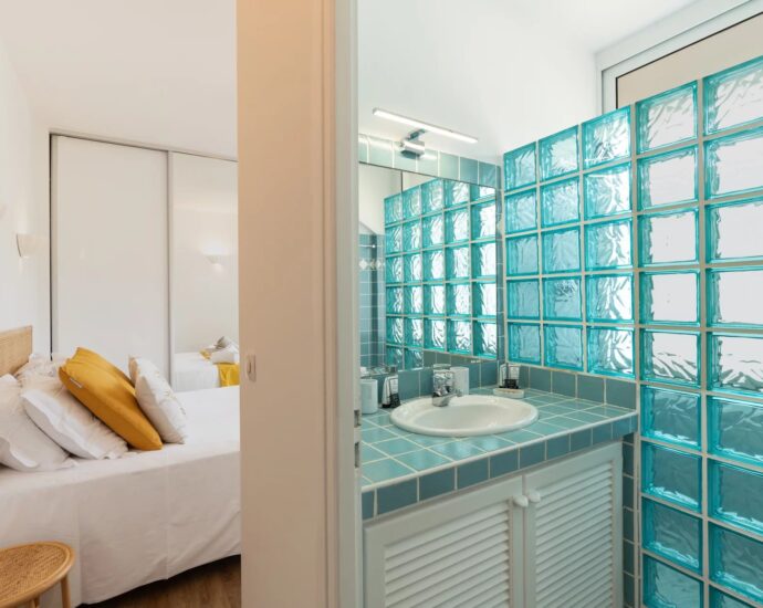 Porto-Vecchio, Domaine de Cala Rossa, appartement 1 chambre, plage à pied