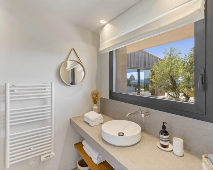 Porto-Vecchio, Palombaggia, Panoramic Sea View Villa, 6 Bedrooms, Heated Pool, Walking Distance to Beach