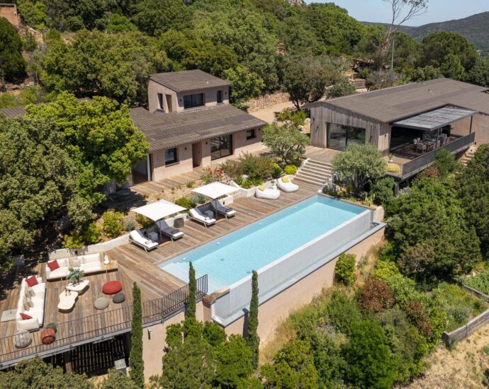 Porto-Vecchio, Palombaggia, Panoramic Sea View Villa, 6 Bedrooms, Heated Pool, Walking Distance to Beach