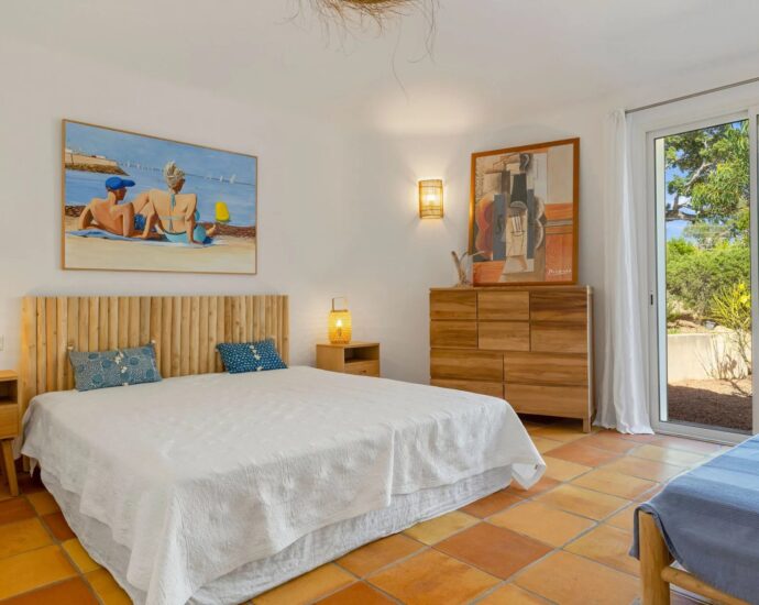 Domaine privé de Punta d’Arasu, villa vue mer panoramique, 5 chambres, piscine, plage accessible à pied