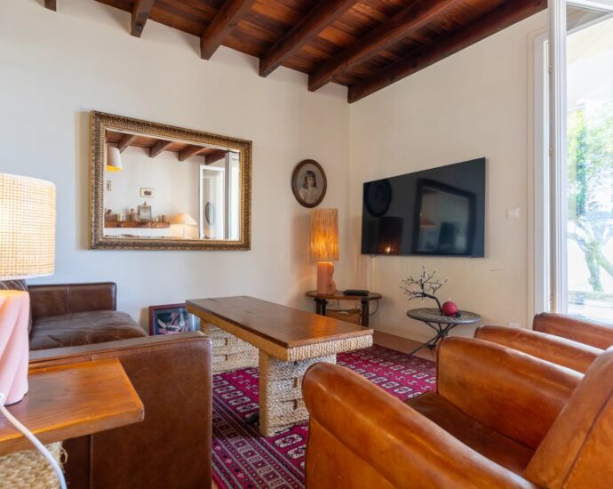 Sagone, villa vue mer panoramique, 3 chambres, studio et chalet indépendants, piscine, plage à pied, proche Ajaccio