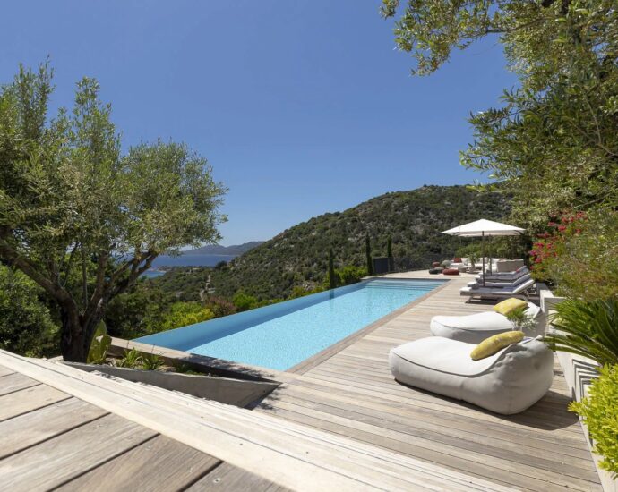 Porto-Vecchio, Palombaggia, Panoramic Sea View Villa, 6 Bedrooms, Heated Pool, Walking Distance to Beach