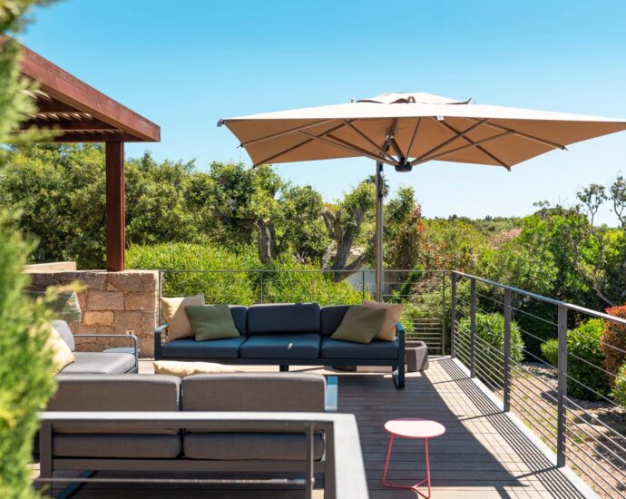 Porto-Vecchio, Domaine de Cala Rossa, villa 4 bedrooms, swimming pool and beach at walking distance,