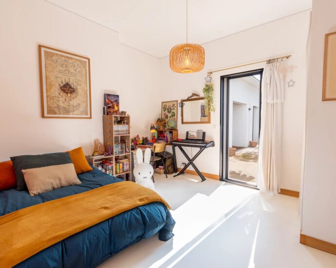 Sainte-Lucie de Porto-Vecchio, Villa T6, piscine, aperçu mer, proche plage