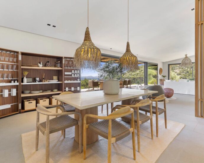 Porto-Vecchio, Palombaggia, Panoramic Sea View Villa, 6 Bedrooms, Heated Pool, Walking Distance to Beach
