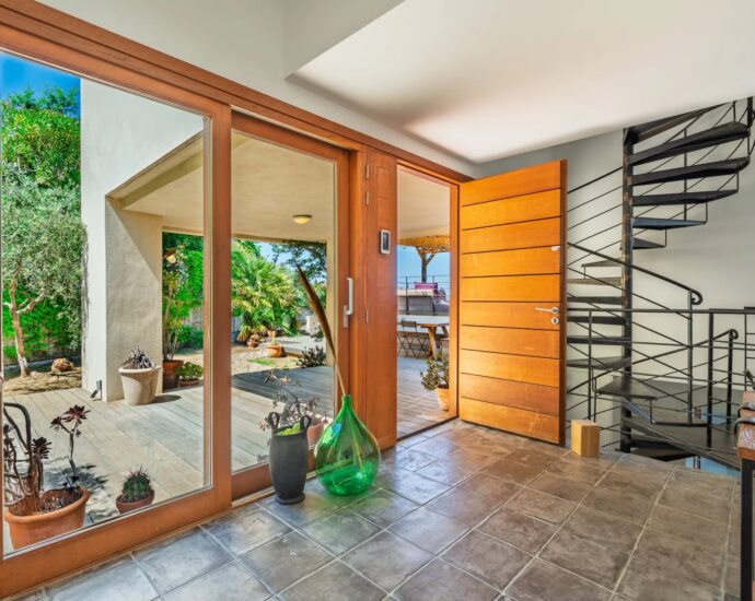 Corbara, Villa 4 bedrooms, swimming pool, panoramic sea views, close to the beach