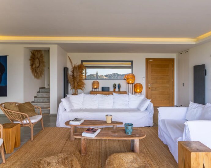 Domaine de Cala Rossa, villa  vue mer, 5 chambres, piscine chauffée, plage à pieds