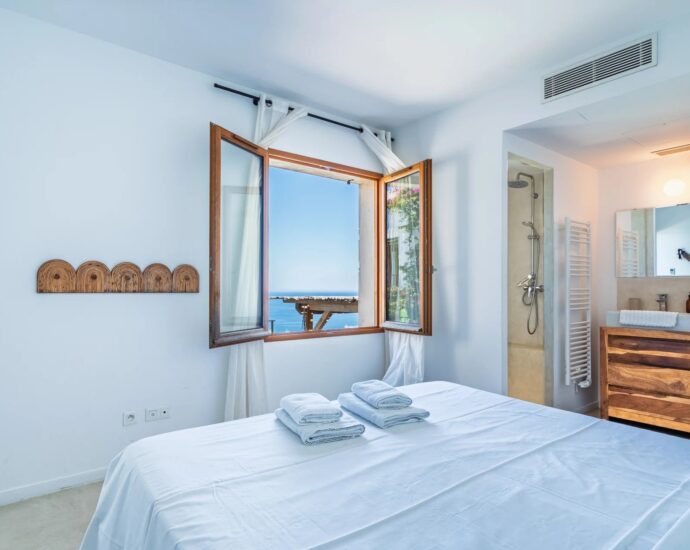 Corbara, Villa 4 bedrooms, swimming pool, panoramic sea views, close to the beach