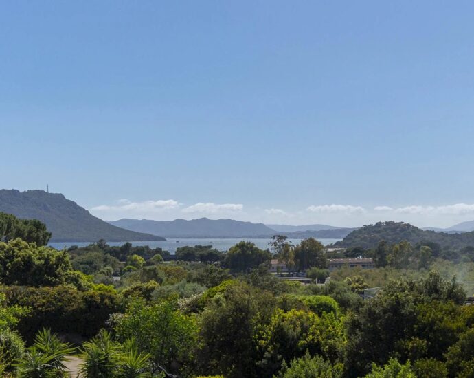 Porto-Vecchio, Domaine de Cala Rossa, 5-rooms villa
