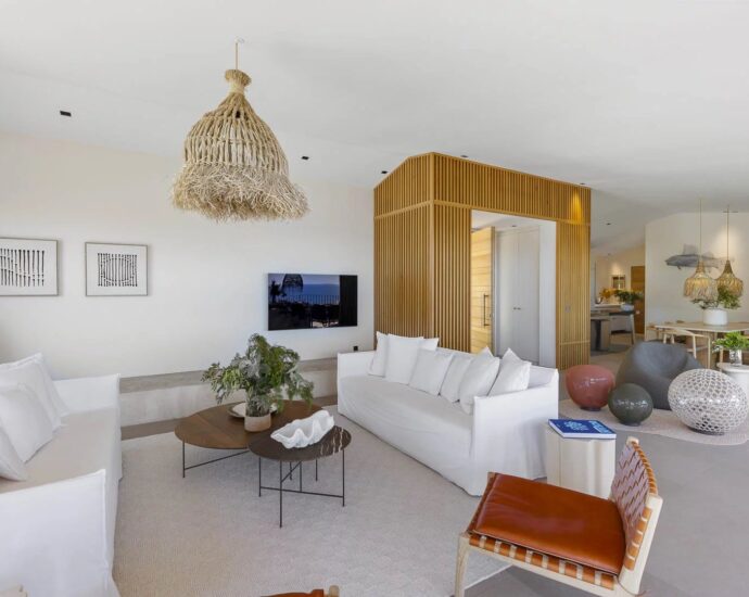 Porto-Vecchio, Palombaggia, Panoramic Sea View Villa, 6 Bedrooms, Heated Pool, Walking Distance to Beach