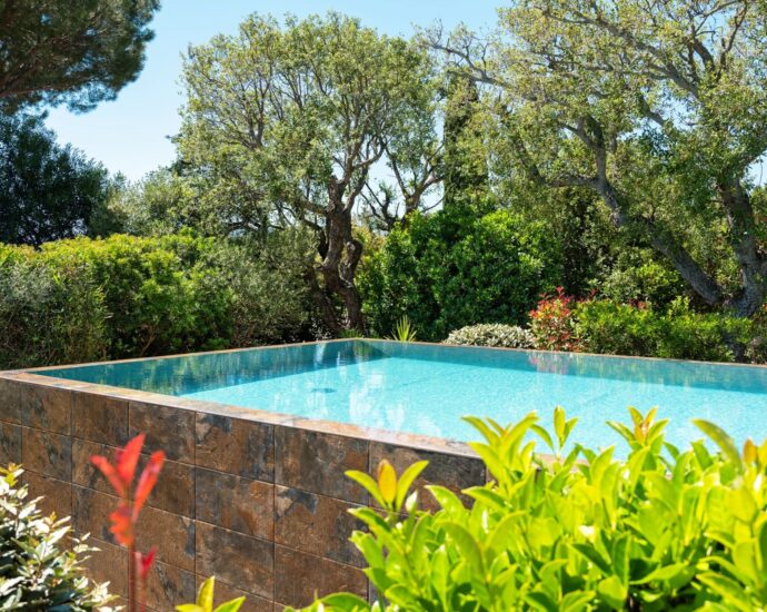 Porto-Vecchio, Domaine de Cala Rossa, villa 4 bedrooms, swimming pool and beach at walking distance,