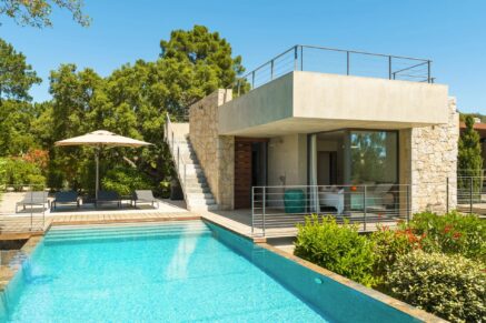 Porto-Vecchio, Domaine de Cala Rossa, villa 4 bedrooms, swimming pool and beach at walking distance,