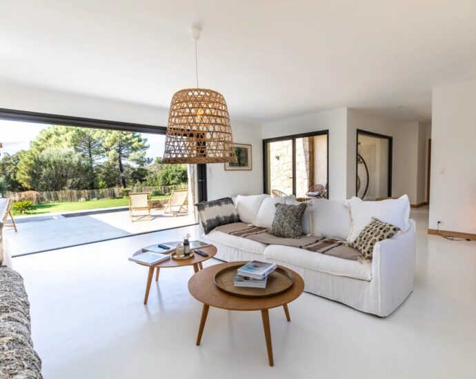 Lecci, near Saint Cyprien, Stone Bergerie-Style Villa, 4 Bedrooms, Pool, Close to the Beach