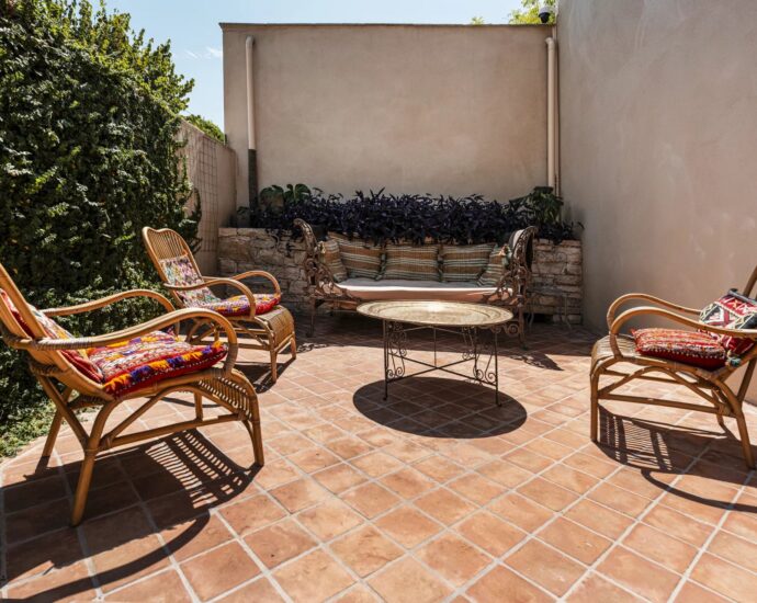 Saint-Florent , 6-Bedroom Villa with Pool, Close to Beach and Town Center