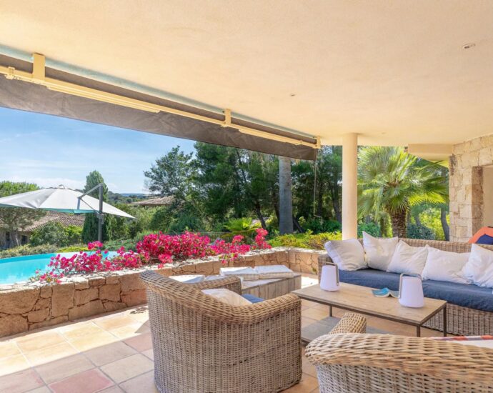 Domaine privé de Punta d’Arasu, villa vue mer panoramique, 5 chambres, piscine, plage accessible à pied