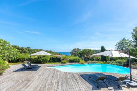 Domaine privé de Punta d’Arasu, villa vue mer panoramique, 5 chambres, piscine, plage accessible à pied