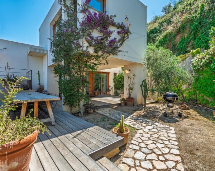 Corbara, Villa 4 bedrooms, swimming pool, panoramic sea views, close to the beach