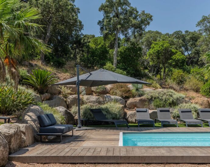 Capicciola – Set of 2 beautiful 6-room villas, pool, sea view, close to the beach