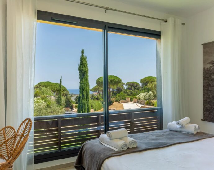 Capicciola – Set of 2 beautiful 6-room villas, pool, sea view, close to the beach