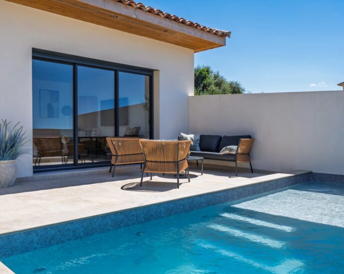 Exclusive, Contemporary 3-Bedroom Villa in Lozari with Sea View, Swimming Pool, and Beach Access on Foot