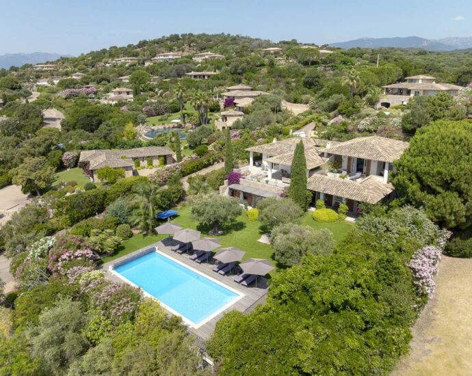 Domaine privé de Punta d&rsquo;Arasu, Villa vue mer, 7 chambres, piscine, plage à pied
