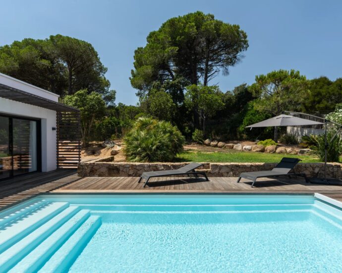 Capicciola – Set of 2 beautiful 6-room villas, pool, sea view, close to the beach