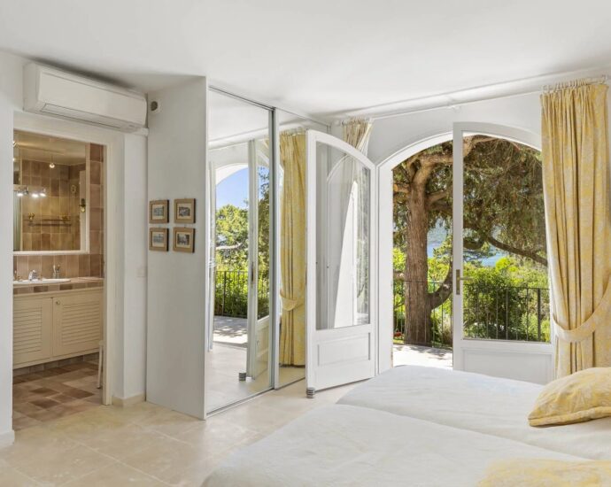 Cala Rossa, Benedettu, Villa vue mer panoramique, 6 chambres, piscine, plage à pied