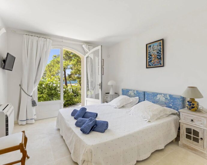 Cala Rossa, Benedettu, Villa vue mer panoramique, 6 chambres, piscine, plage à pied
