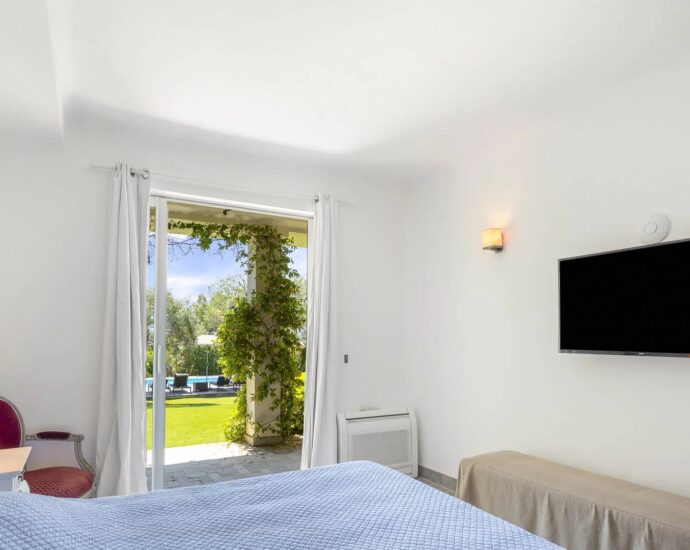 Domaine privé de Punta d&rsquo;Arasu, Villa vue mer, 7 chambres, piscine, plage à pied
