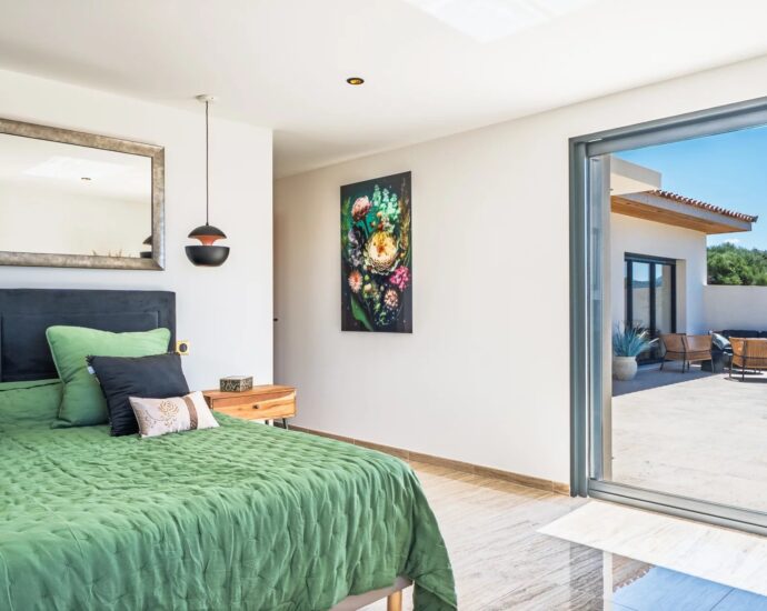 Exclusive, Contemporary 3-Bedroom Villa in Lozari with Sea View, Swimming Pool, and Beach Access on Foot