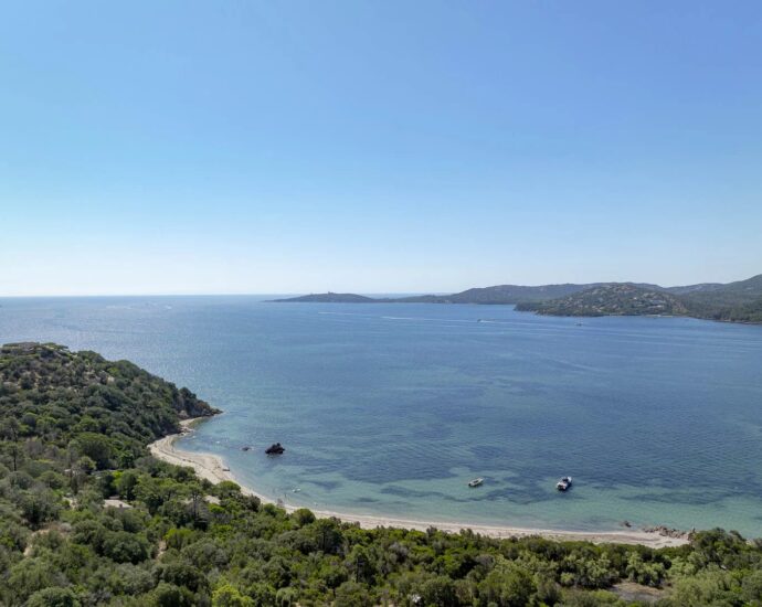 Cala Rossa, Benedettu, Villa vue mer panoramique, 6 chambres, piscine, plage à pied