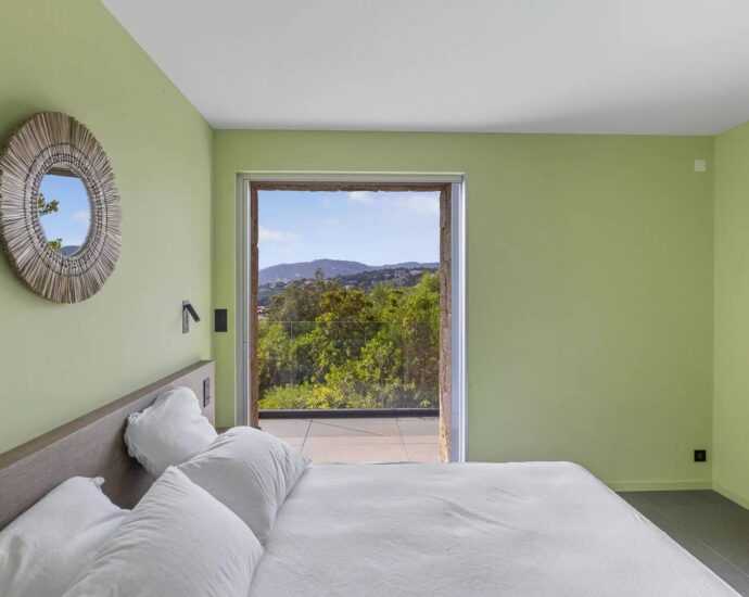Porto Vecchio, Arasu, 6-Bedroom Villa, Sea View, Pool, Near the Beach