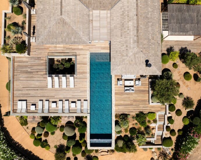Pinarello, 5 Bedroom Villa, Infinity pool, sea View,  close to the beach