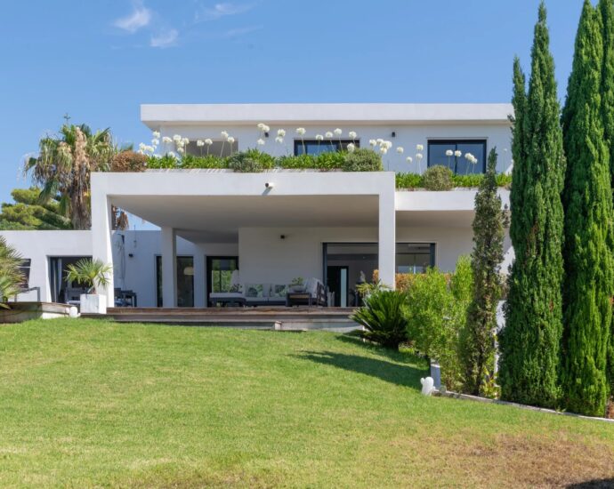 Sainte-Lucie de Porto-Vecchio, Capicciola, Villa d&rsquo;architecte avec vue mer, 4 chambres, spa, proche plage