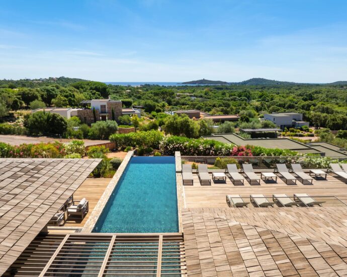 Pinarello, 5 Bedroom Villa, Infinity pool, sea View,  close to the beach