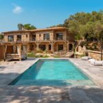 Porticcio, Villa type bergerie, 5 chambres, piscine, proche plage