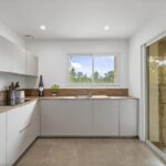 Near Porto-Vecchio – Single-storey stone villa, type T5, with swimming pool