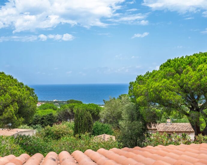 Exclusivité, Marine de Davia, Corbara, villa 6 chambres, vue mer, plage à pieds